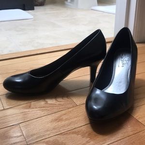 Simple Black Heels